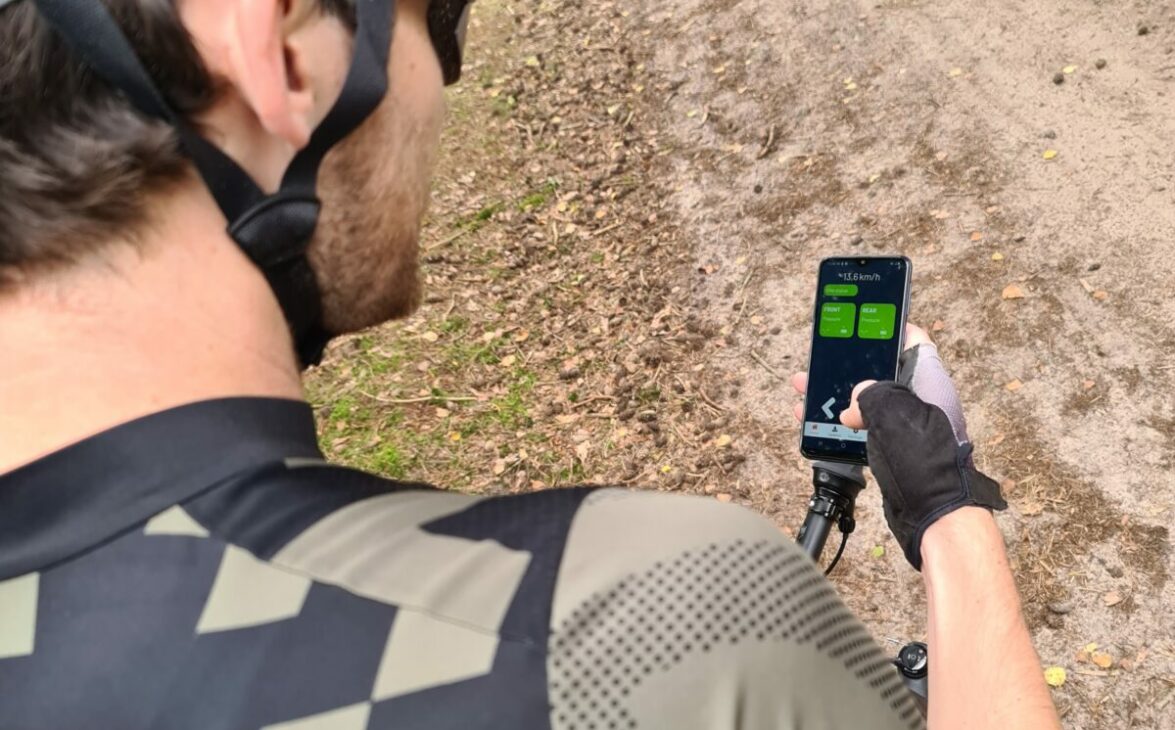 Manage tyre pressure via your bike computer or our gravaa app